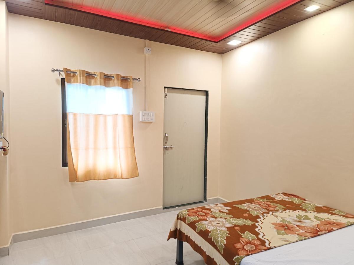 Shree Nivas Home Stay Shrivardhan Ngoại thất bức ảnh
